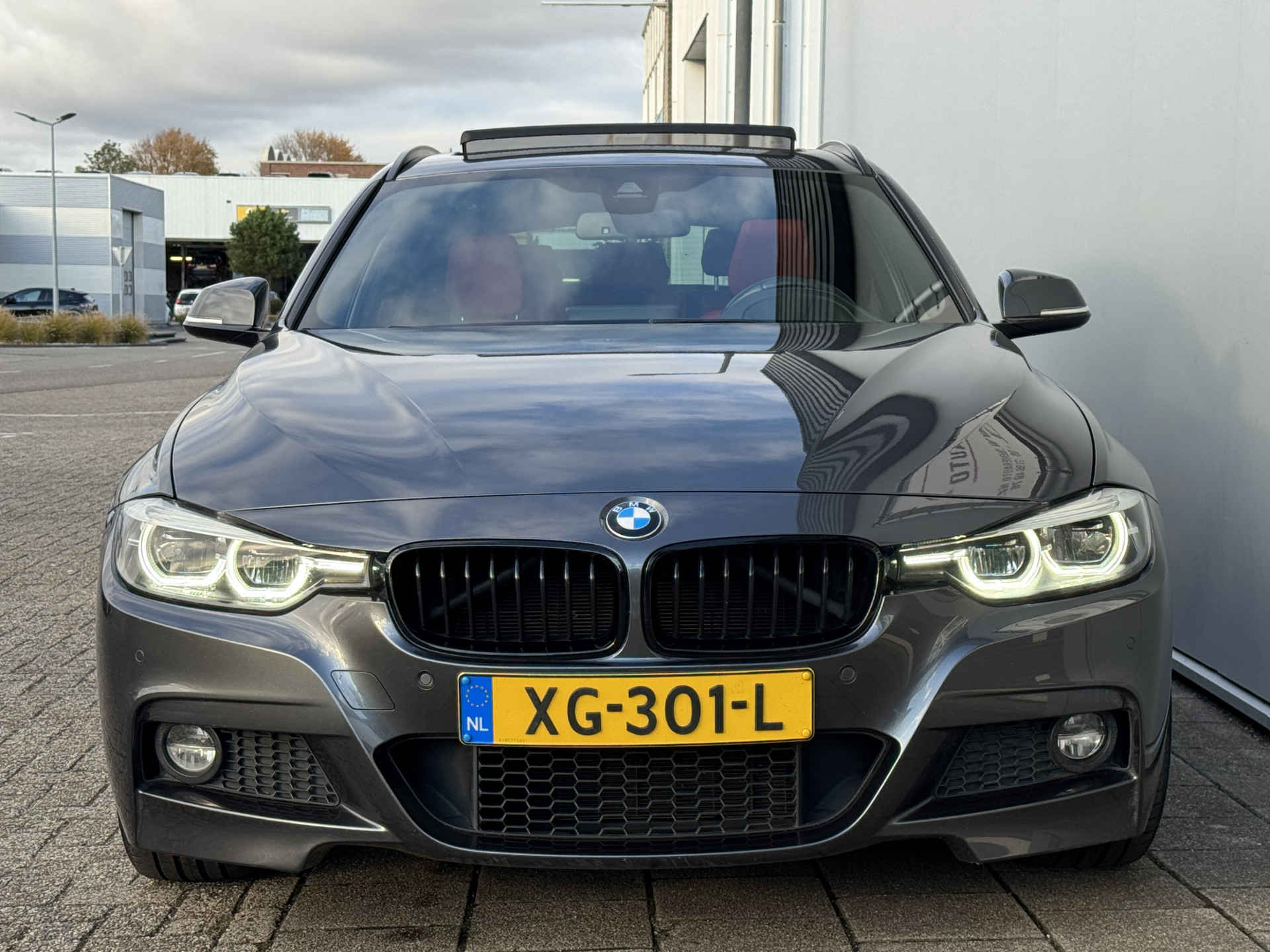 48380659-27.jpg